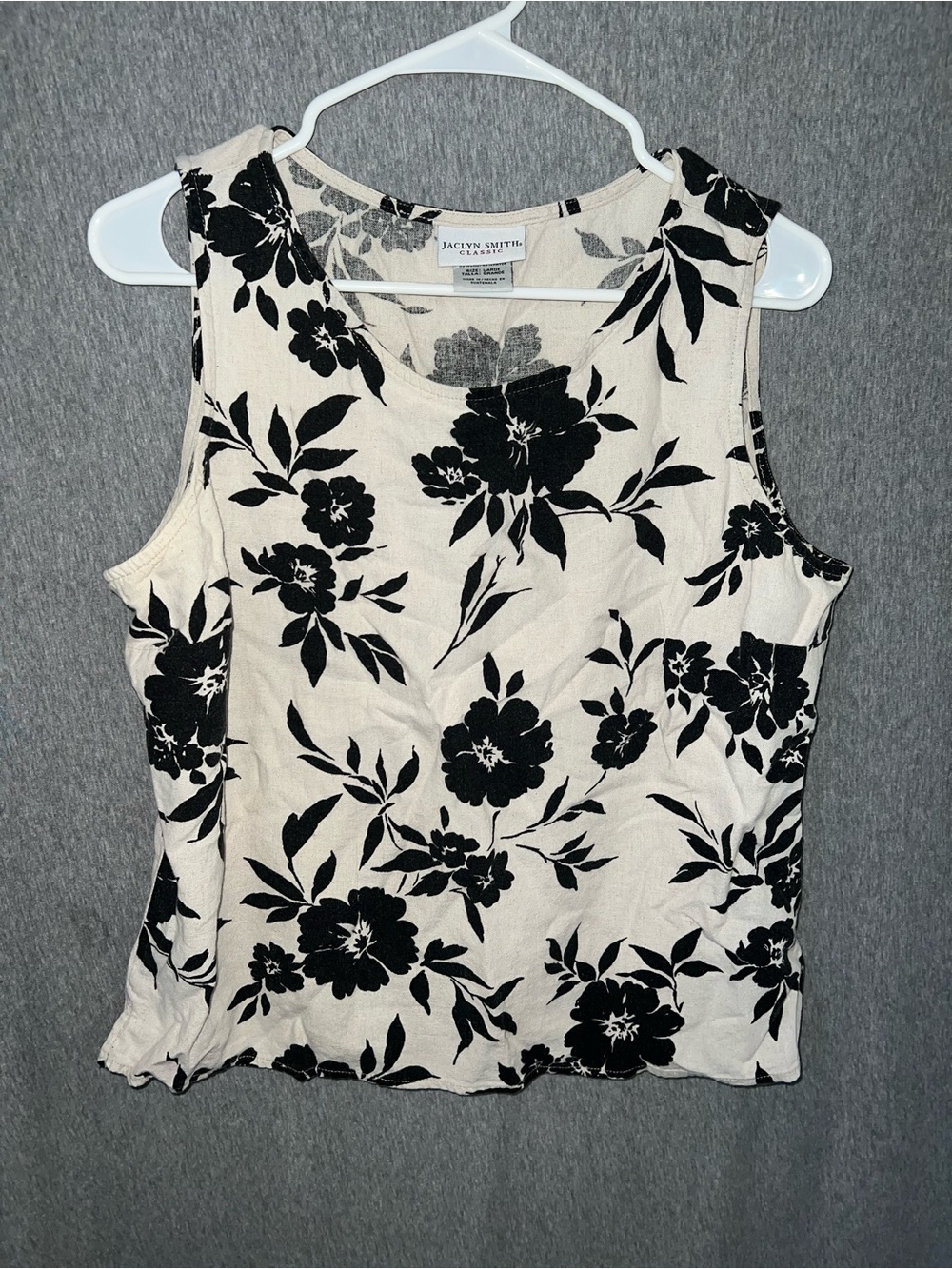 Jaclyn Smith Black Floral Cream Sleeveless Shell